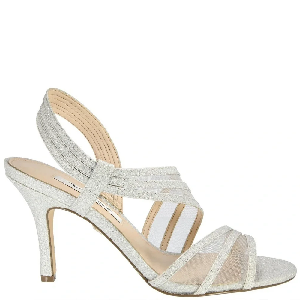 NINA Vitalia Sandals in Silver Wonderland